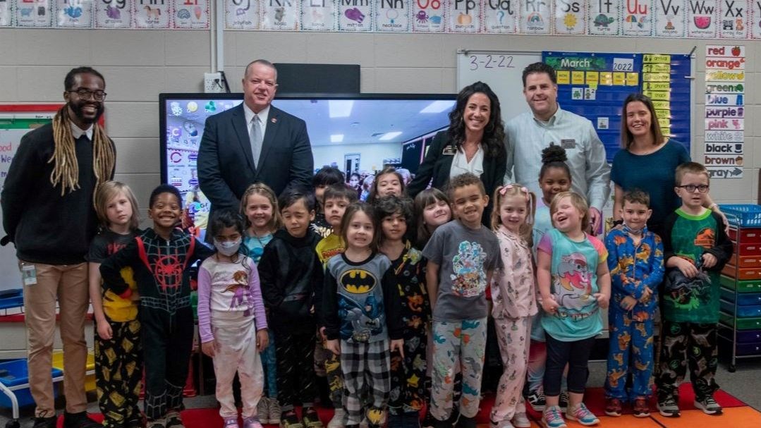 Superintendent Ragsdale Visits Addison